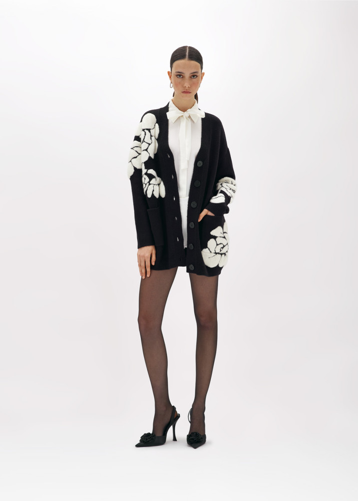 JACQUARD OVERSIZED CARDIGAN WITH ROSES